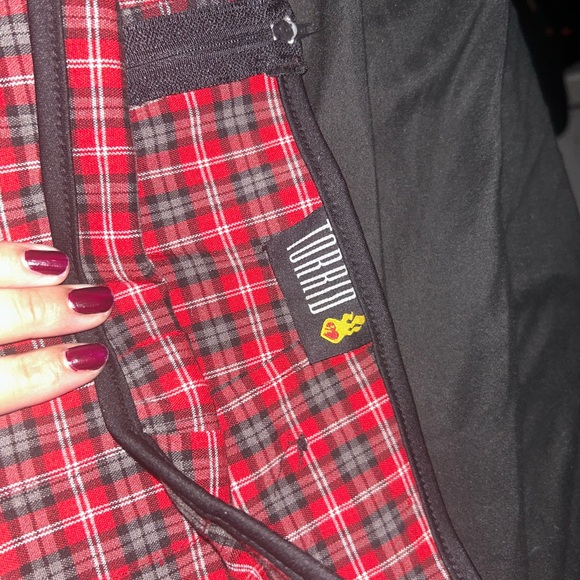 Torrid Red plaid skirt - Picture 3 of 3